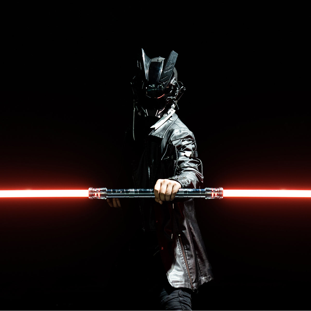 Darth Maul Cosplay with Double-Bladed Lightsaber