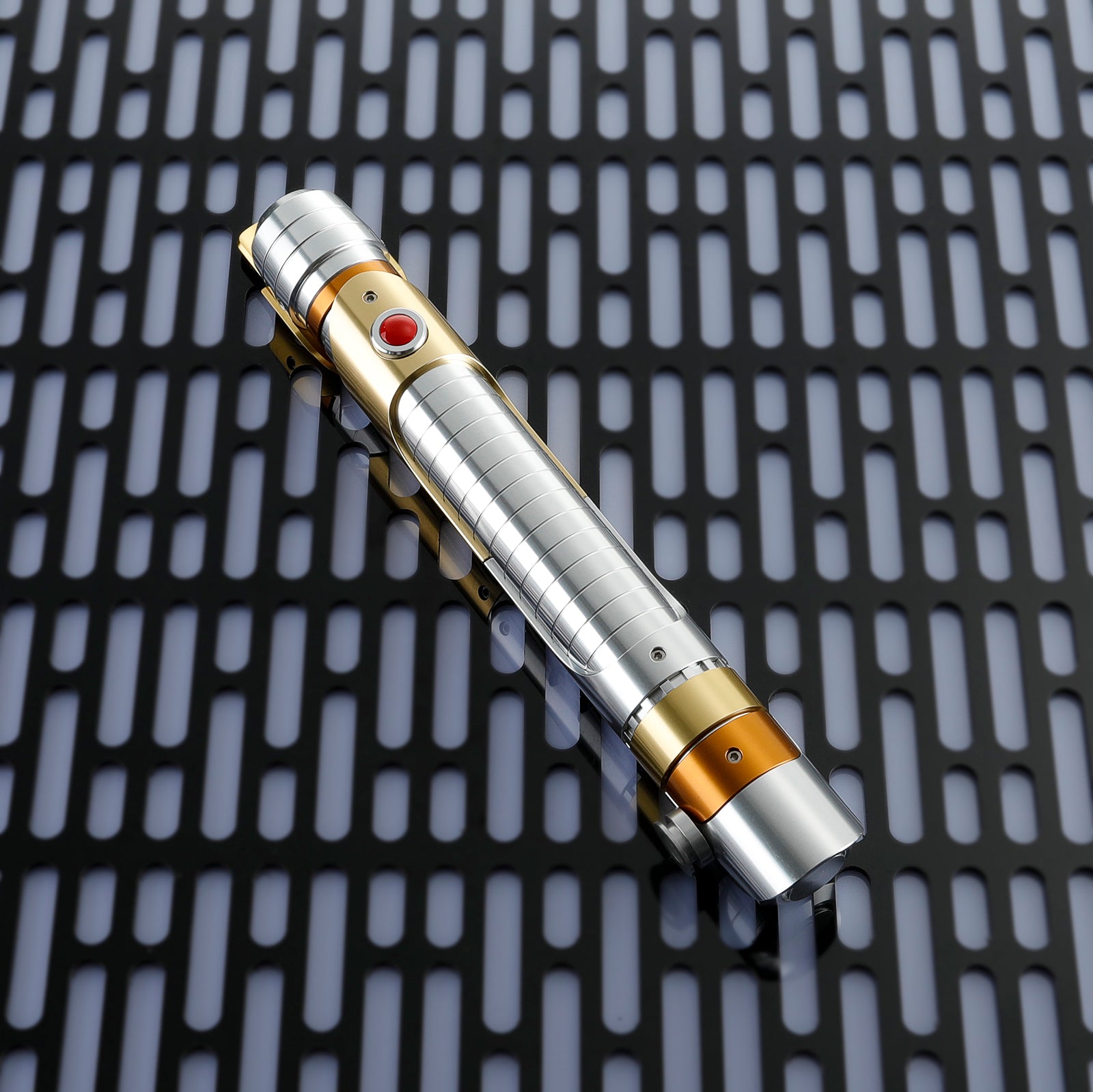 Professional grade Skeleton Crew heavy dueling saber - Balanced for combat