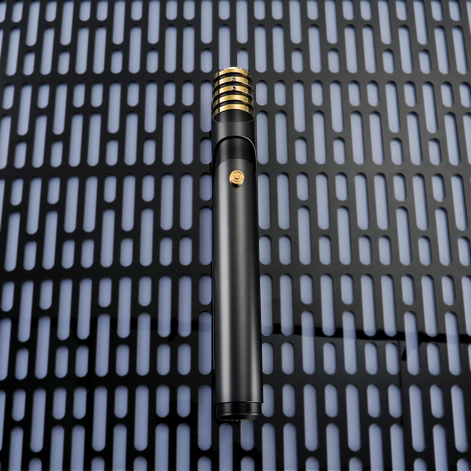 LIGHTSABER® Depa Billaba Saber Jedi Master Replica with Heavy Dueling Metal Hilt