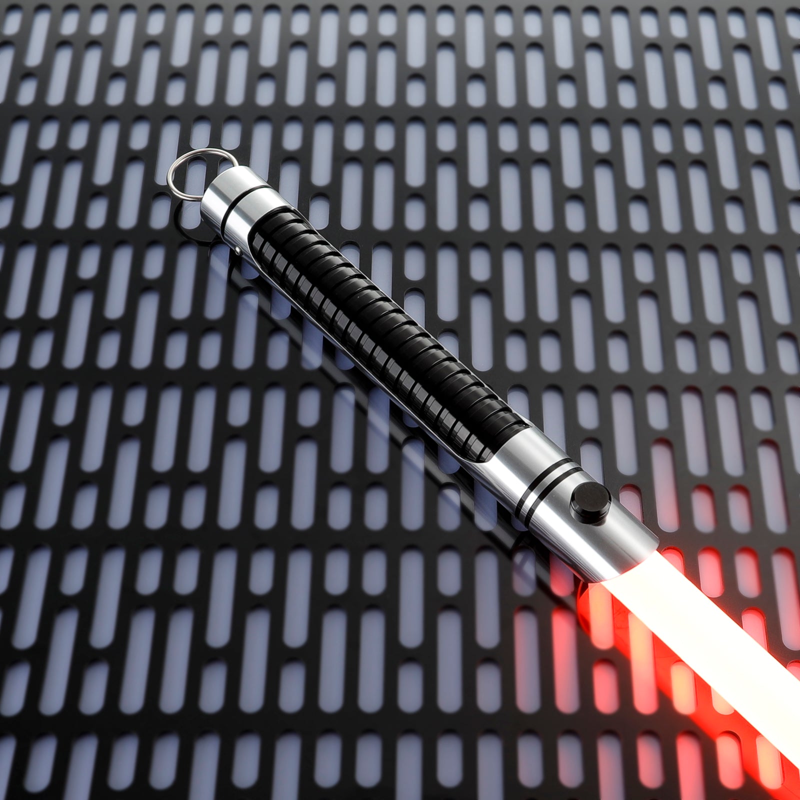 Imperial Knight Combat Saber with Circular Pommel and Metal Grip