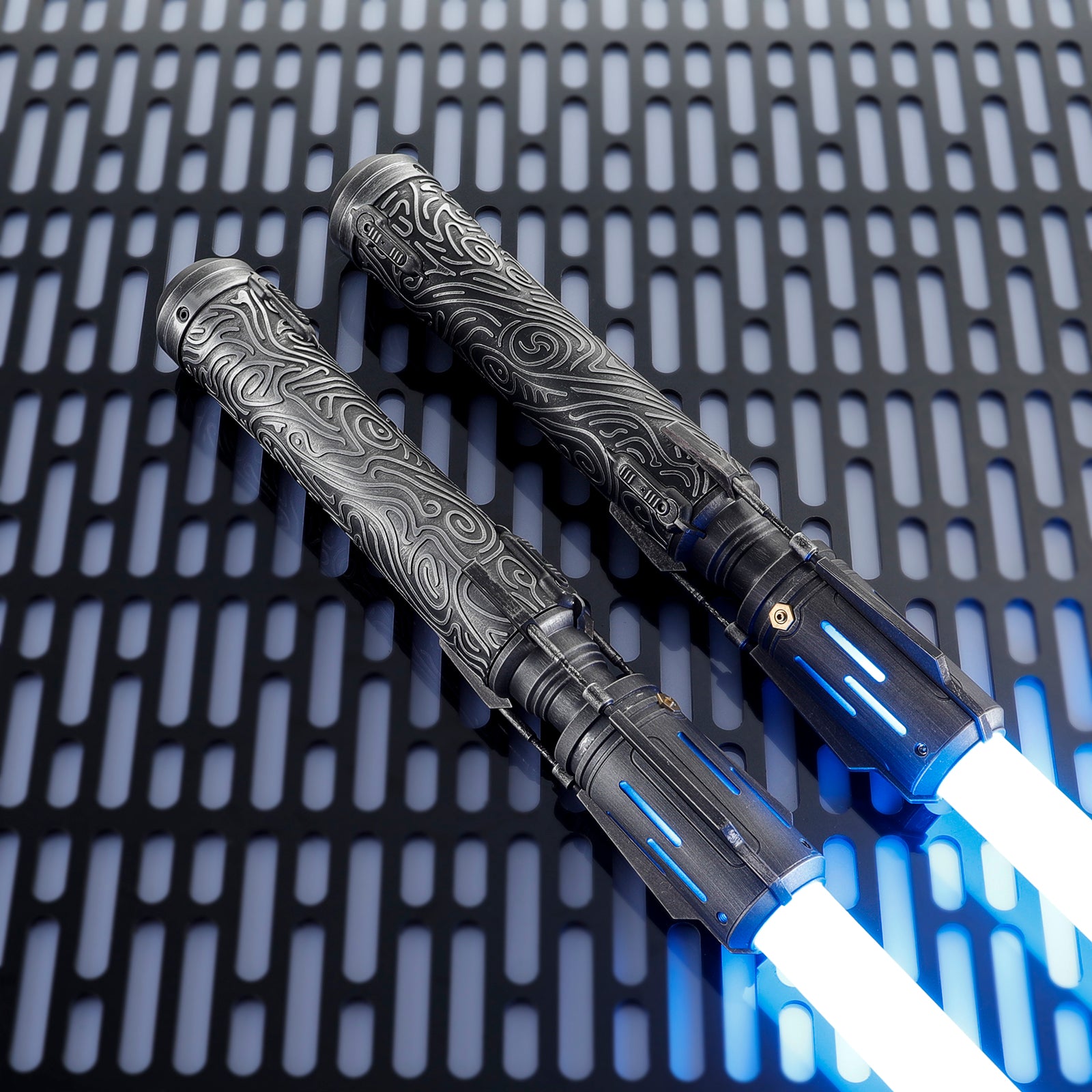 LIGHTSABER® Satele Shan Double-Bladed Saber