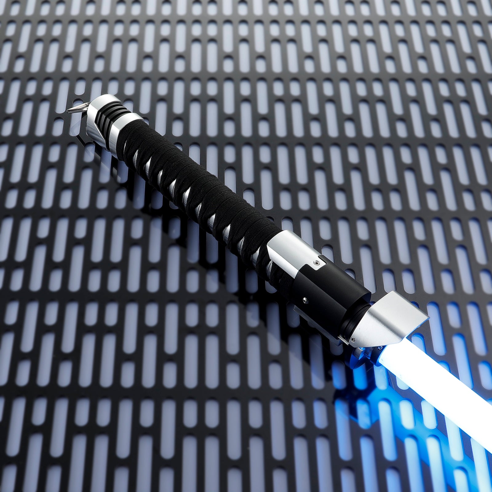 LIGHTSABER® Ronin Pixel Saber Smooth Swing FX Lightsaber