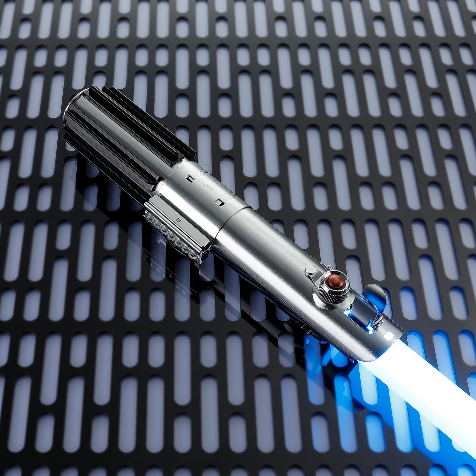 Lightsaber_Graflex_RGB_blade_in_dueling_combat_with_dynamic_clash_sound_effects