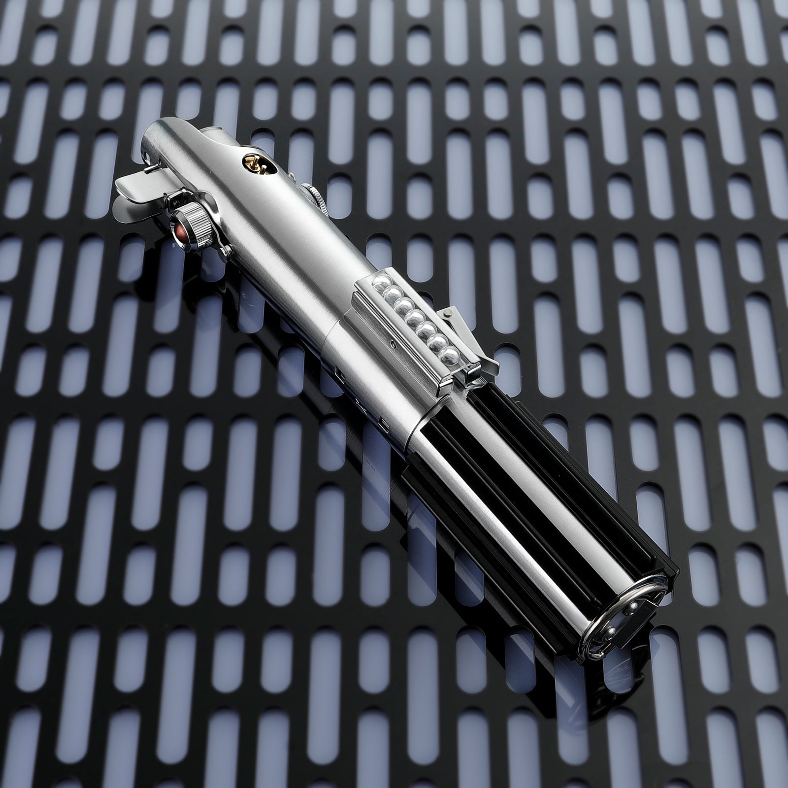 Limited-time_offer_Lightsaber_Graflex_Saber_with_free_global_shipping_and_RGB_PIXEL_bundle_discount