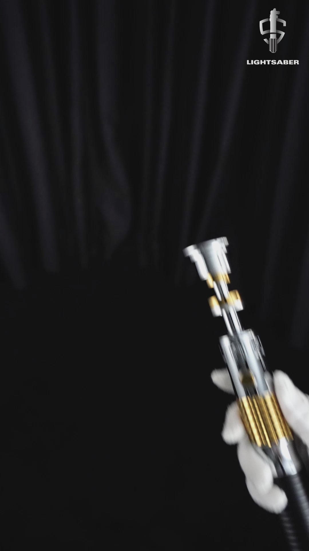 Demonstration video showing the vintage gold accents, silver metal hilt, and sound effects of the Cordova Pixel lightsaber.
